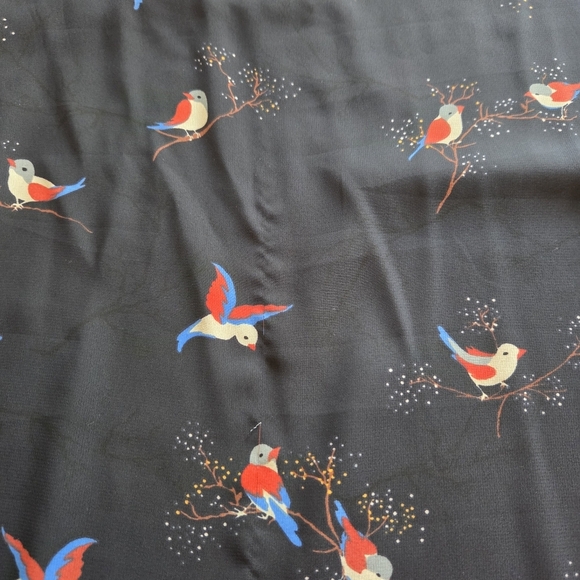 Whisper Tunic Top with Bird Print - Picture 6 of 6